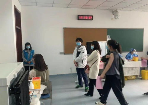 良鄉(xiāng)校區(qū)學(xué)生疫苗接種工作有序開展，教育咨詢服務(wù)同步進(jìn)行